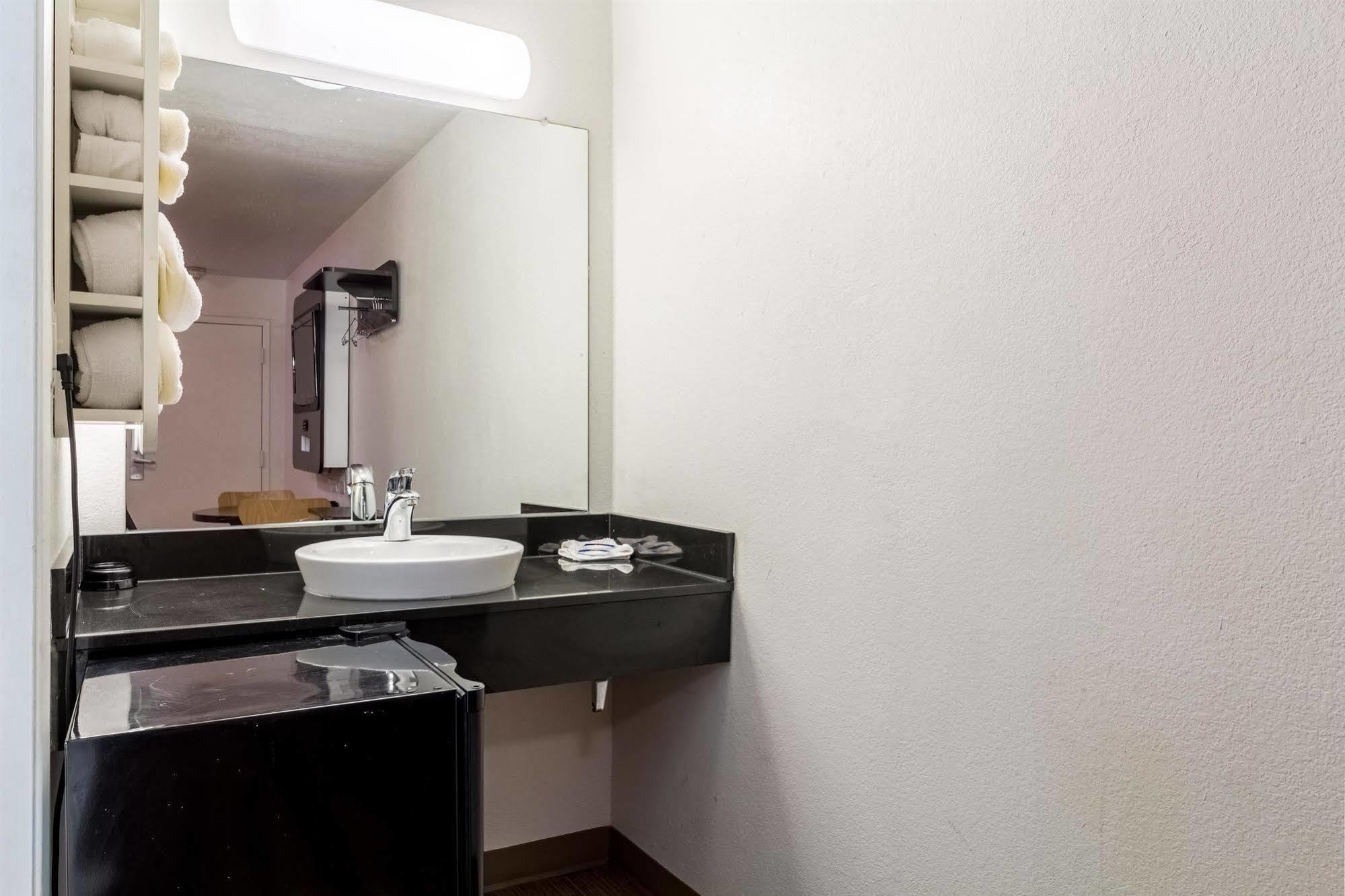 Motel 6-Garland, Tx - Dallas Exteriör bild